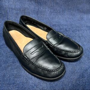Weejuns G.H. Bass & Co Whitney
Leather Loafers 9M black